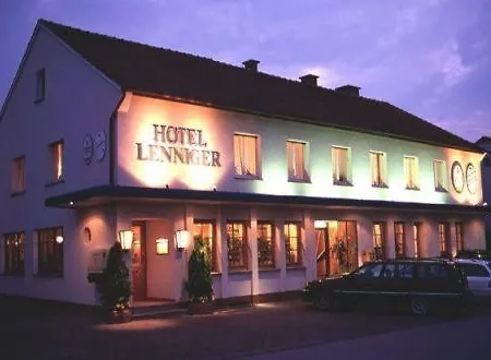 호텔 Landgasthaus Lenniger 2*