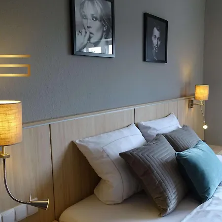 Landgasthaus Lenniger Отель Бюрен