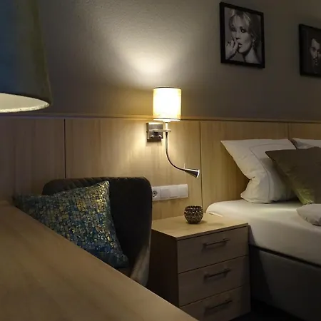 Landgasthaus Lenniger 2*