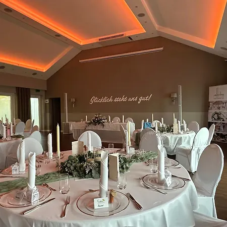 Lenni Hotel 2*